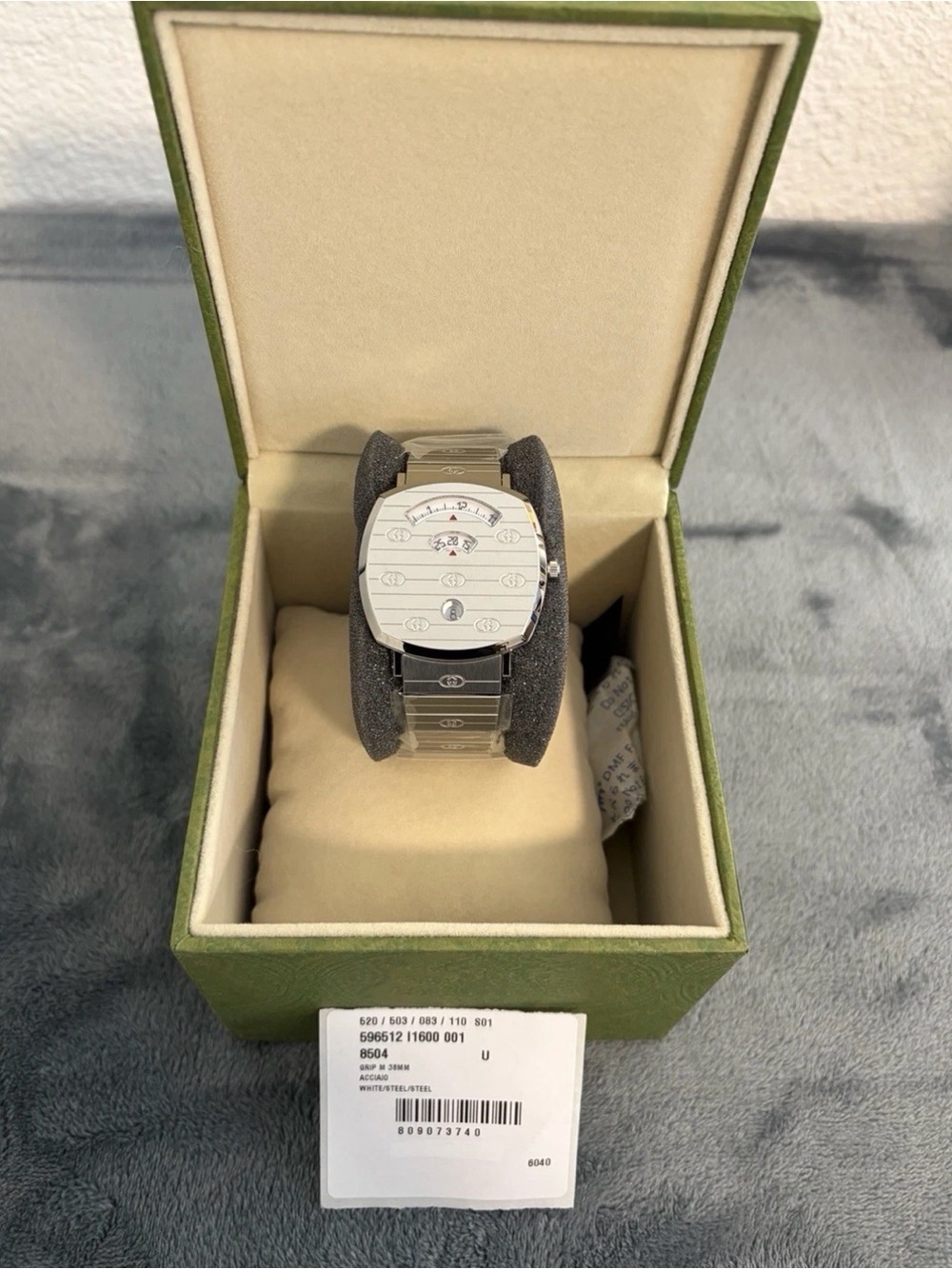 Brand New Gucci Grip Watch Silver Stainless Steel Quartz 38mm - Picture 10 of 12
